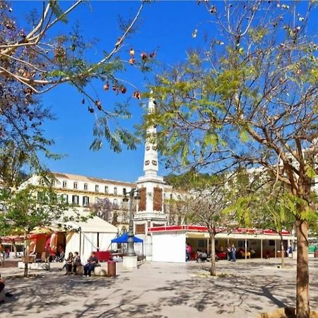 Magnifico Lägenhet Málaga Exteriör bild