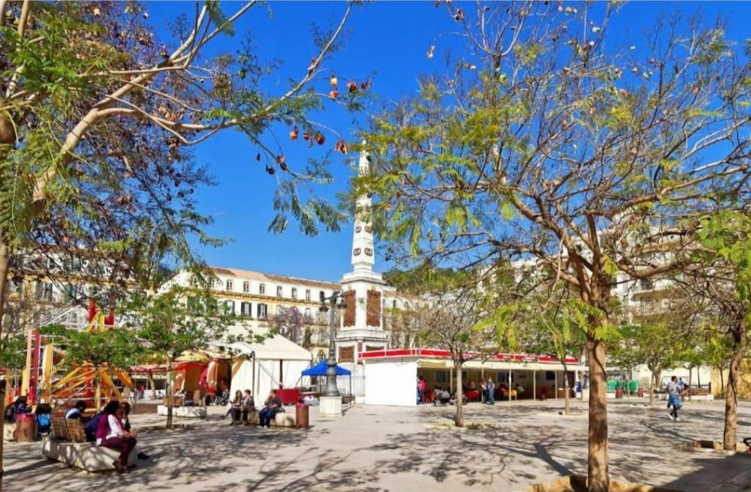 Magnifico Lägenhet Málaga Exteriör bild