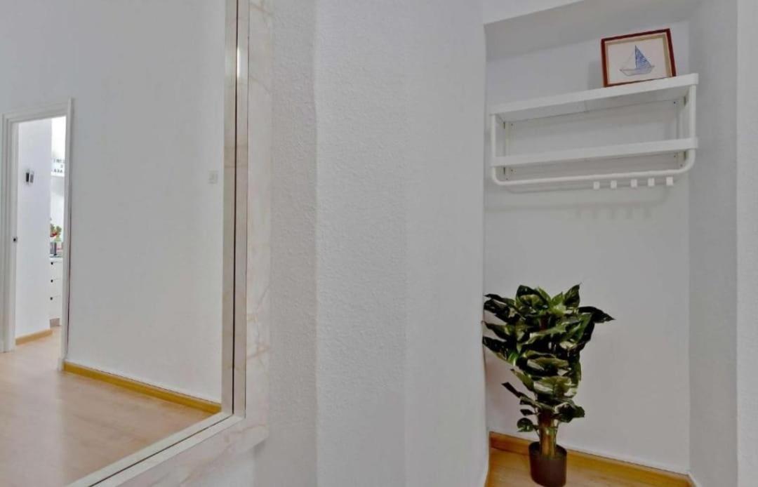 Magnifico Lägenhet Málaga Exteriör bild